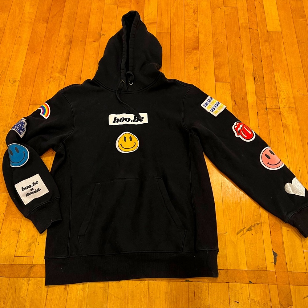 Hoodie hoo.be black L large hooded sweatshirt patches on sleeves